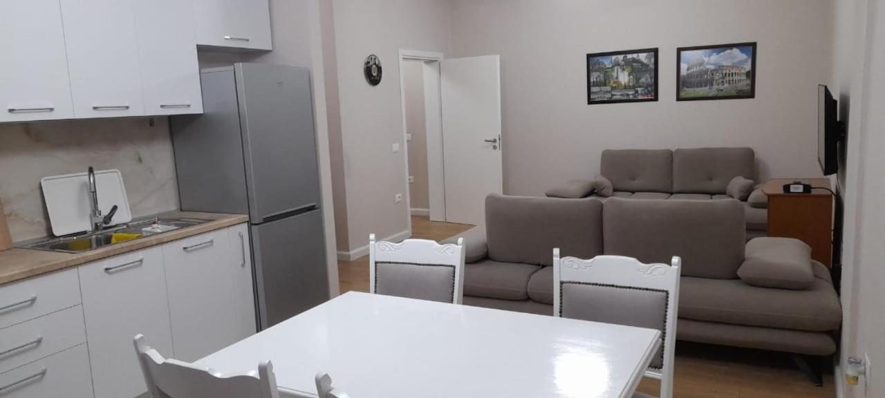 Odri Apartment Vlorë Esterno foto