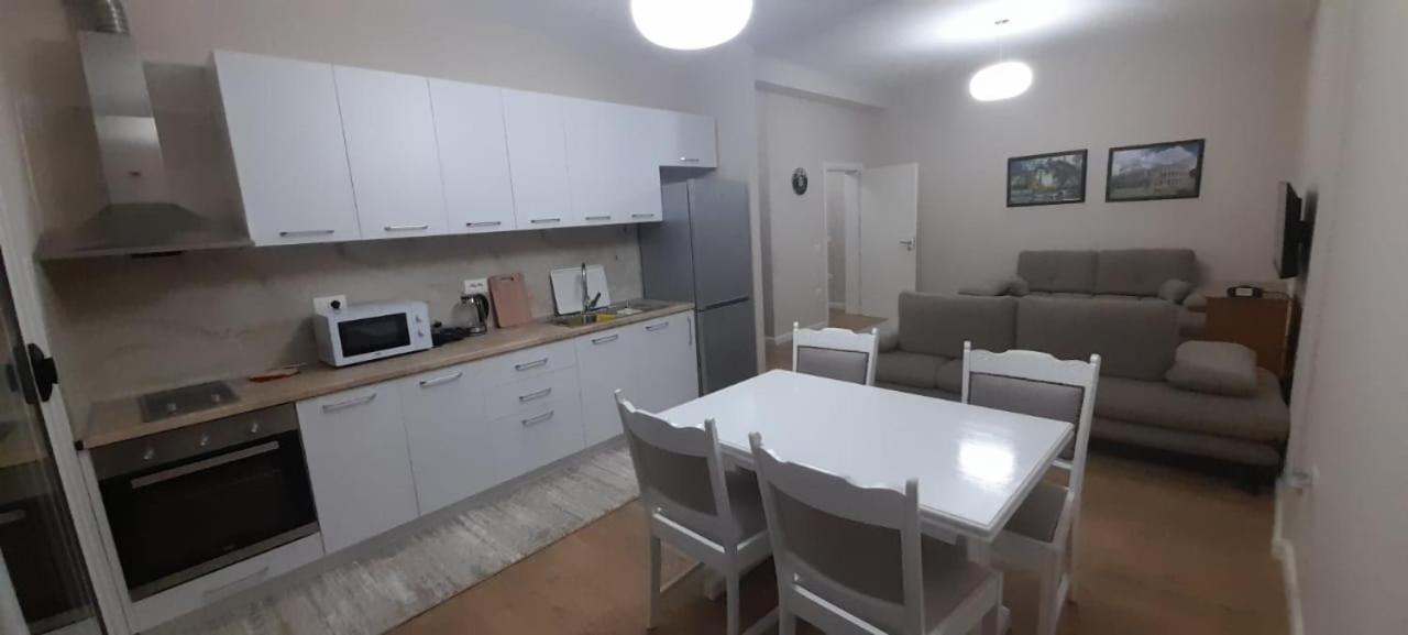 Odri Apartment Vlorë Esterno foto